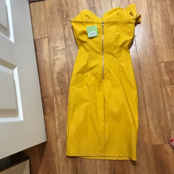 Dress with big bow! - Picture 2 of 3